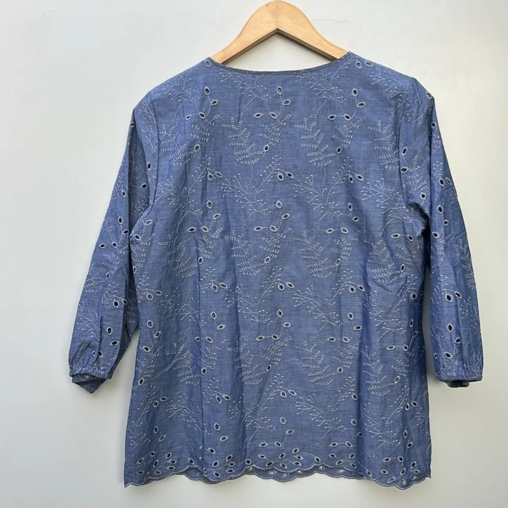 Christopher& banks Blue Eyelet Women's Top blouse cotton small - Picture 4 of 8